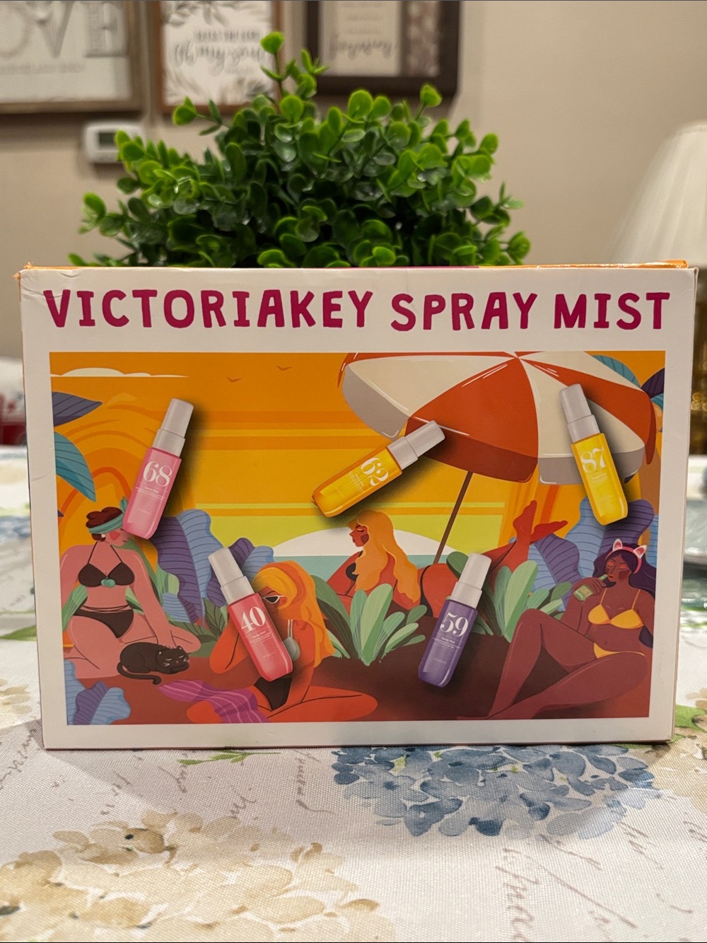 Victoria Key Spray Mist Collection - Picture 4 of 6
